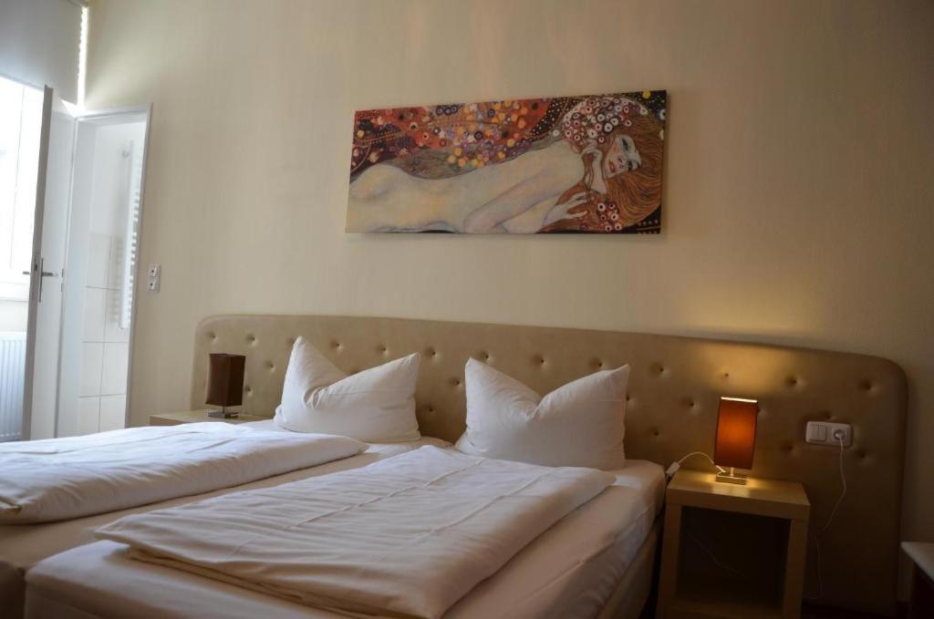 Hotel Rheinstein 로데스하임암라인 외부 사진