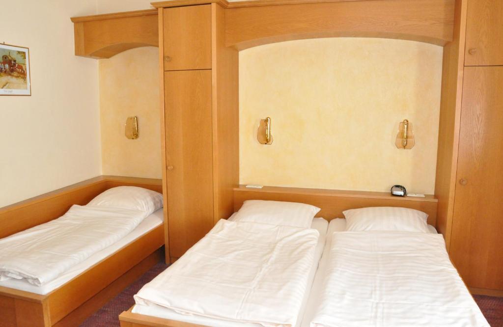 Hotel Rheinstein 로데스하임암라인 객실 사진